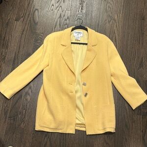 AUTHENTIC VINTAGE CHANEL BLAZER